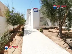 Villa Idéal Pour un Usage Commercial ou Habitation à Sfax
