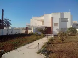 Villa 400 sur 1500 m2 à Sfax