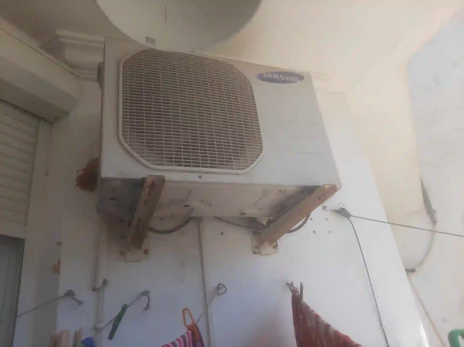 Climatiseur Samsung 24000 en Bonne Etat à Hammam Lif0