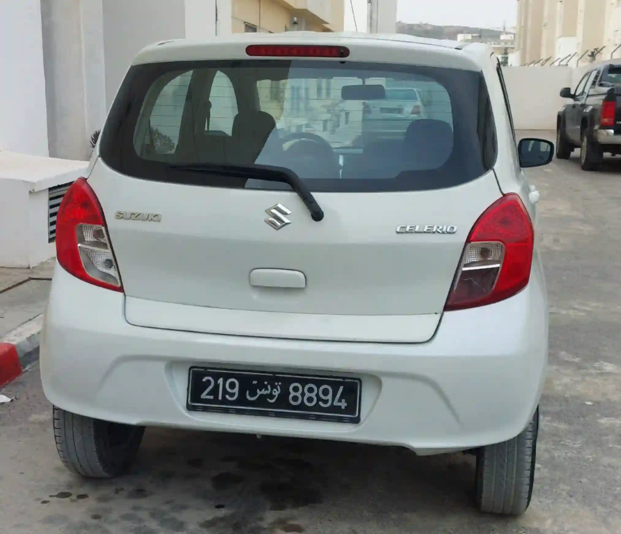 Suzuki Celerio à Cite El Ghazala 10