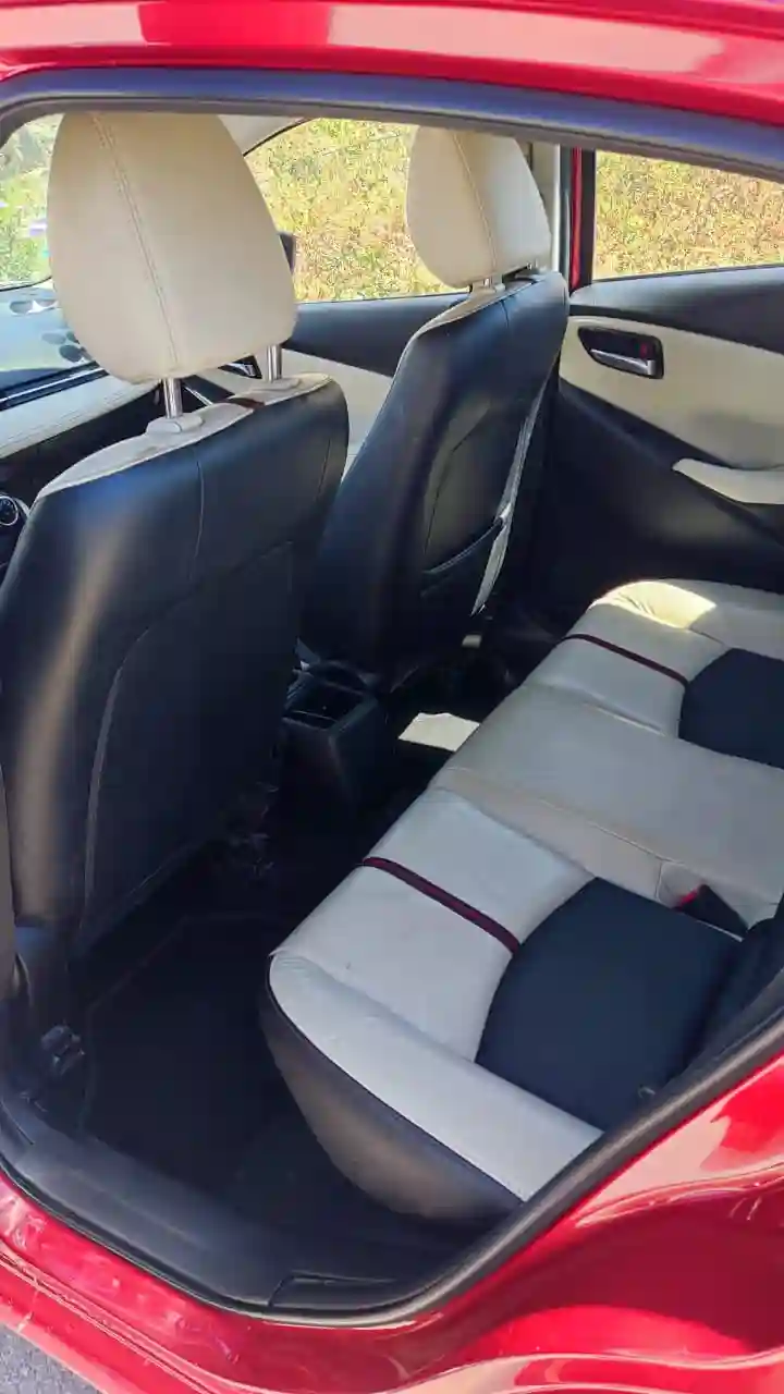 Mazda 2 Skyactiv Boite Auto à El Mourouj - Vue 3