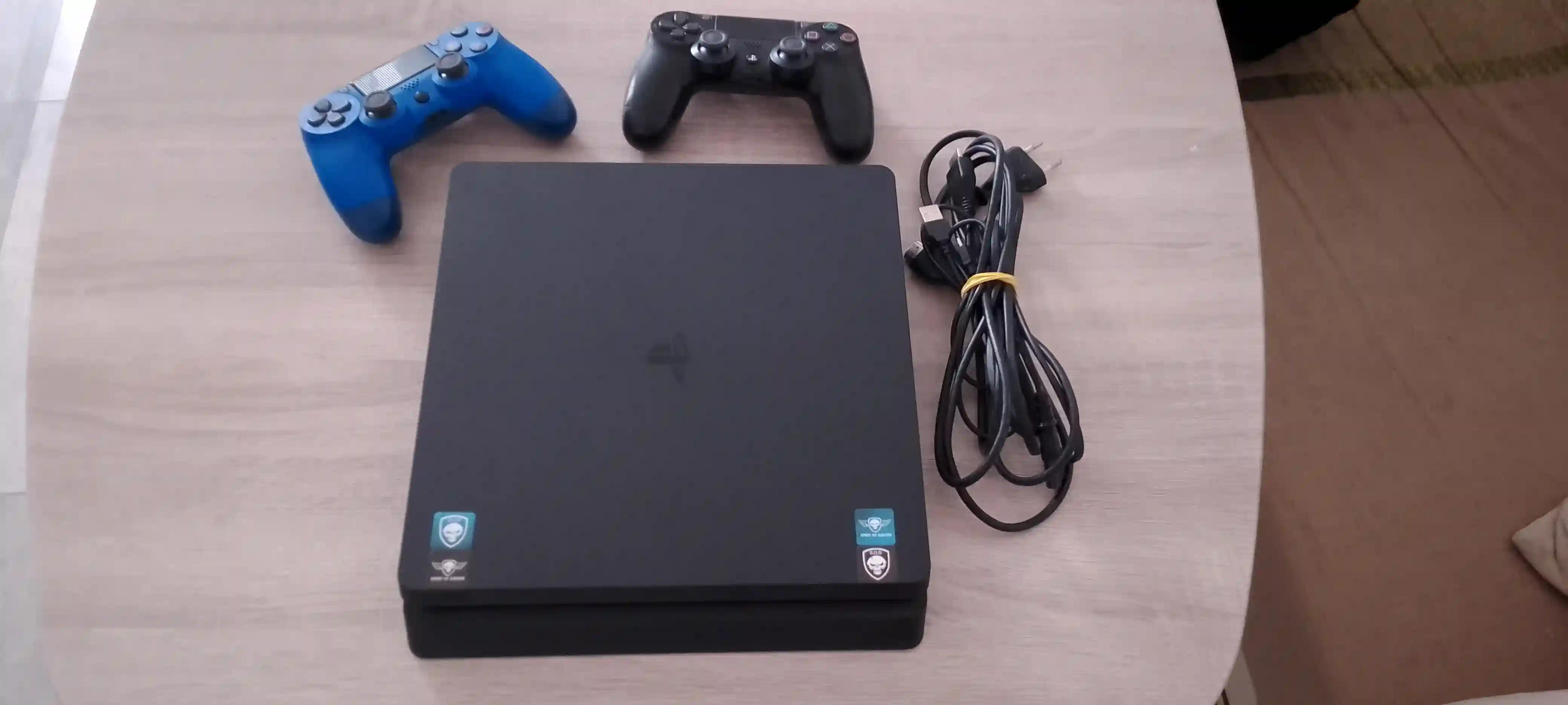 Ps4 Patchée Avec 11 Jeux Installés à Ariana Ville - Vue 2