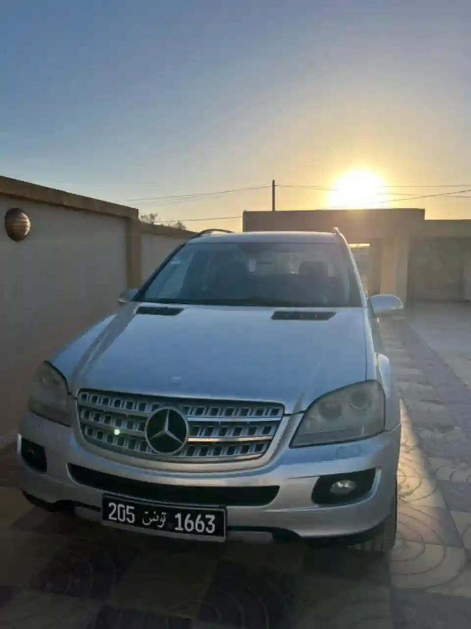 Av Mercedes Ml350 à Zarzis - Vue 2