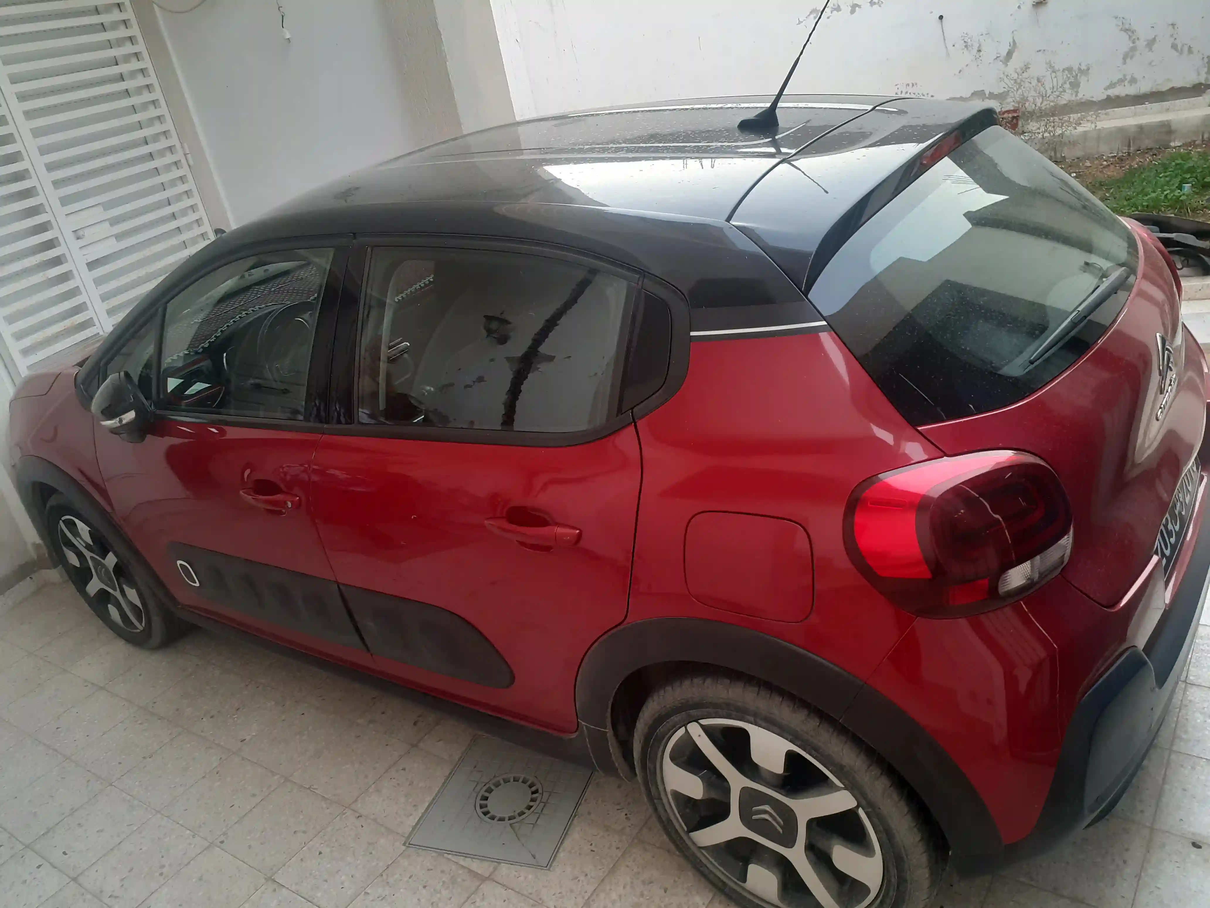 Citroen Shine Avec Options à El Ouerdia - Vue 2
