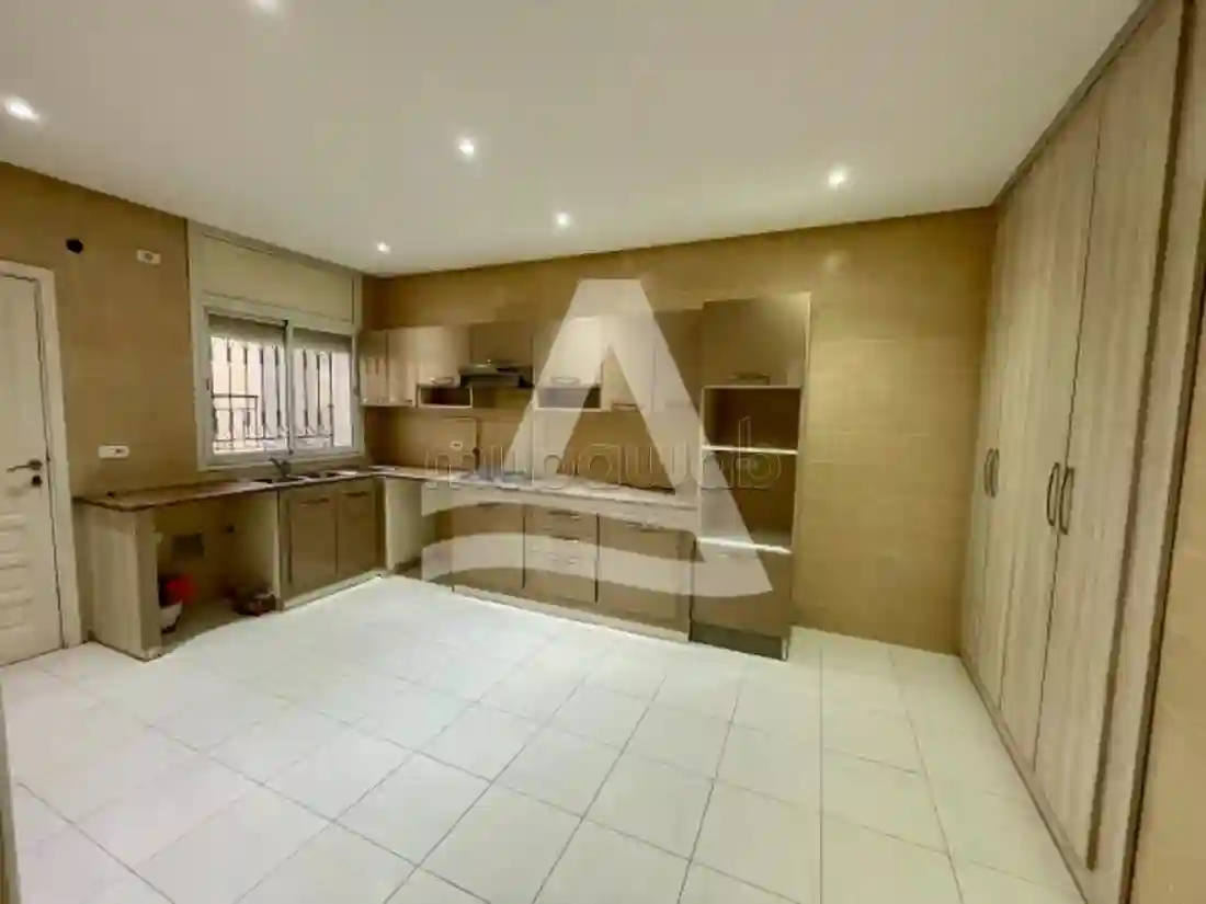 Location D'un Spacieux Appartement à la Marsa - Vue 1