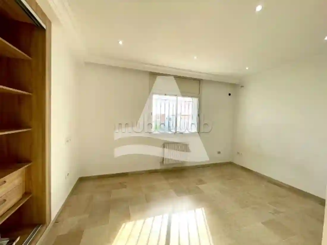 Location D'un Spacieux Appartement à la Marsa - Vue 2
