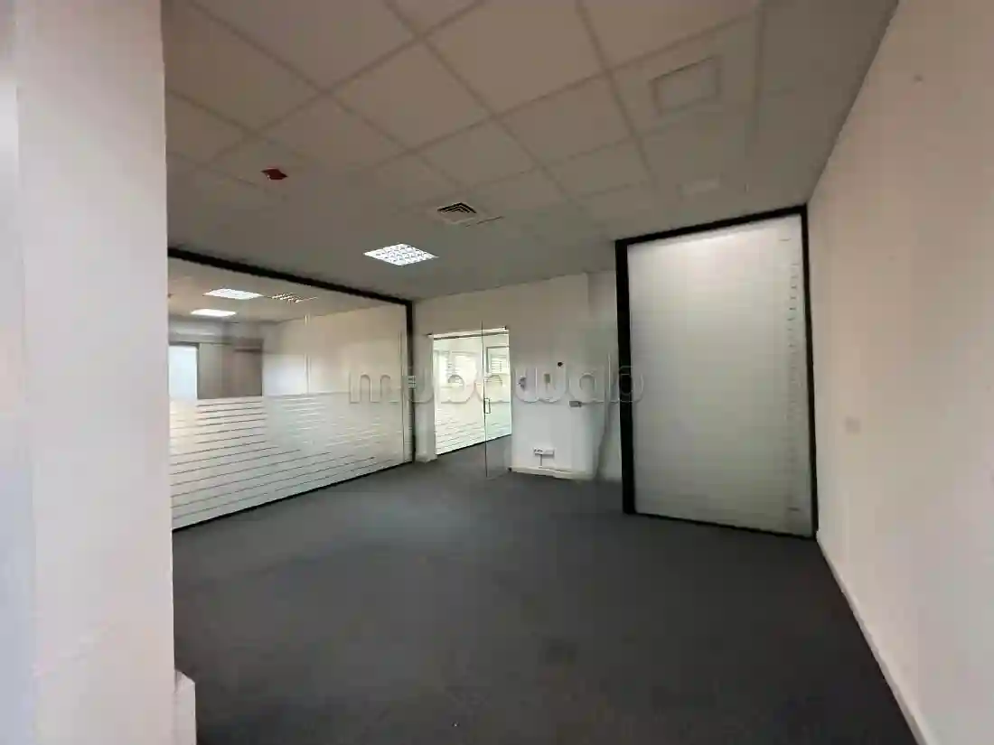 A Louer Étage Bureatique à Charguia 1 - Vue 3