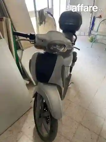 Scooter Aprilia - Vue 2