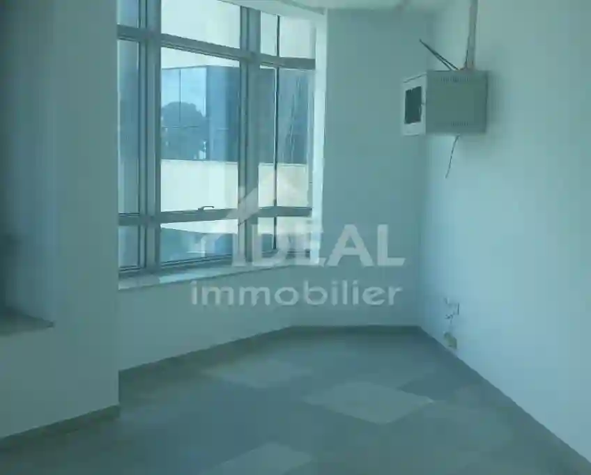 Al Bureau a4 au Lac1 - Vue 1