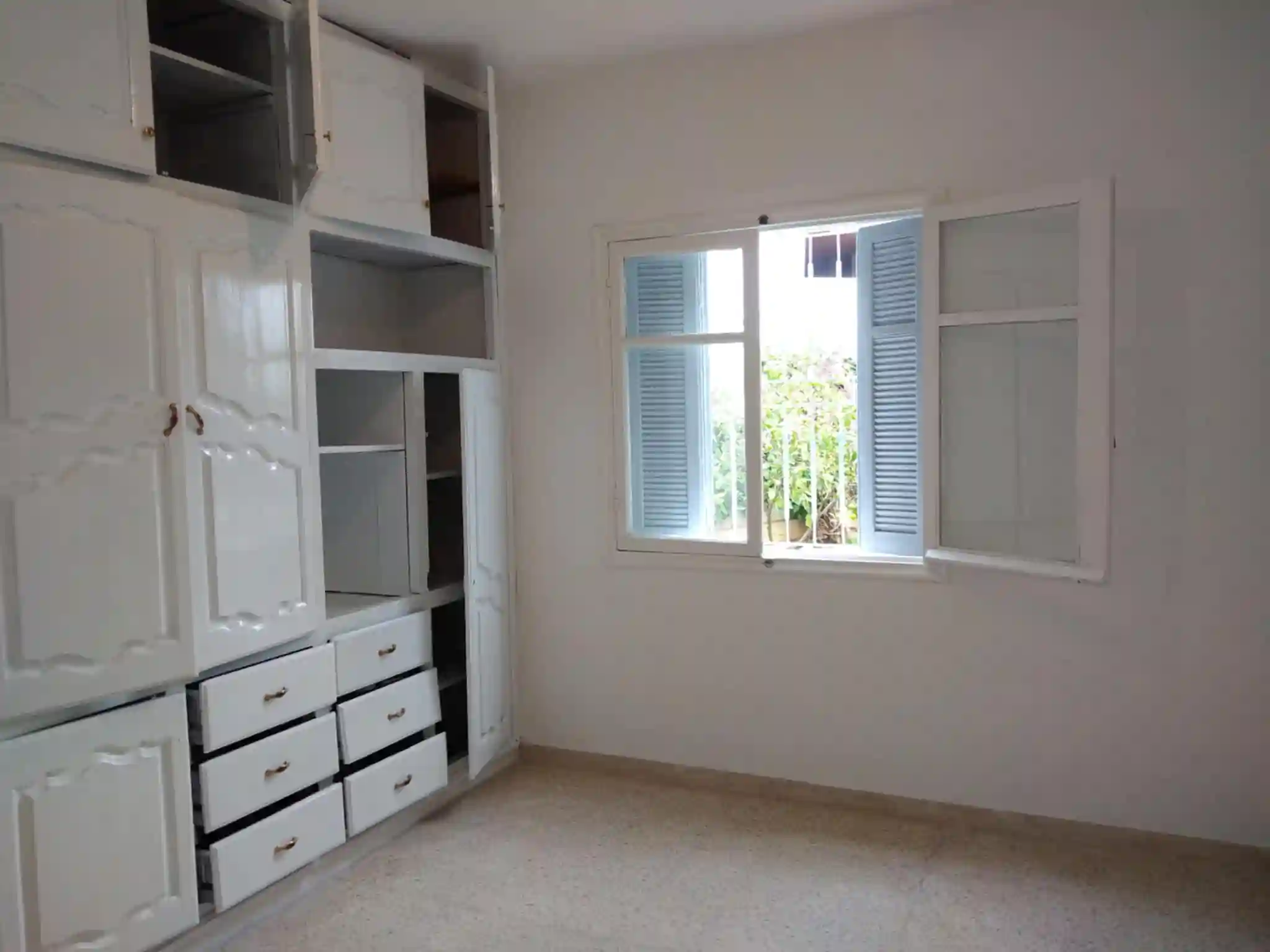 Appartement 4 Pièces en rez de Chaussée à La Mannouba - Vue 2