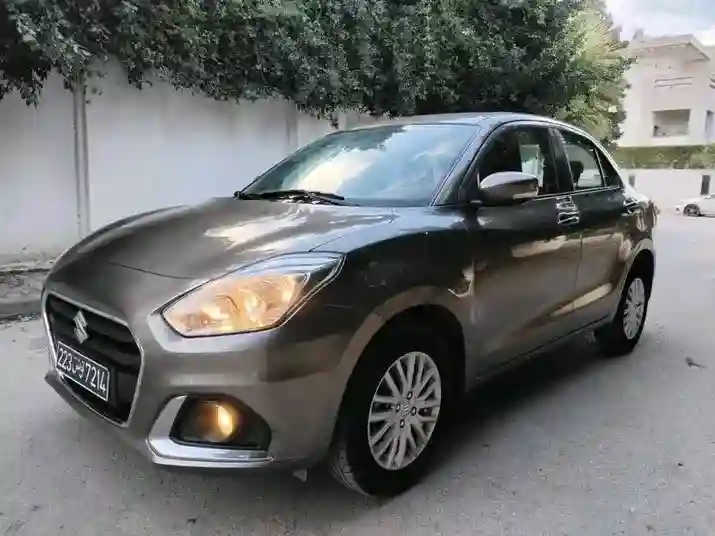 Suzuki Dzire Première Main EN Excellent État - Vue 1