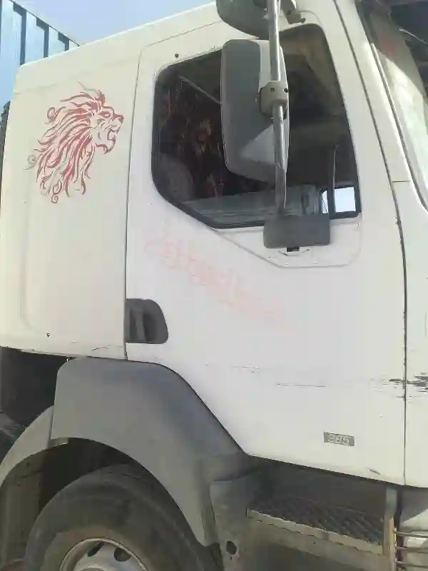 Renault Kerax 385 - Vue 4