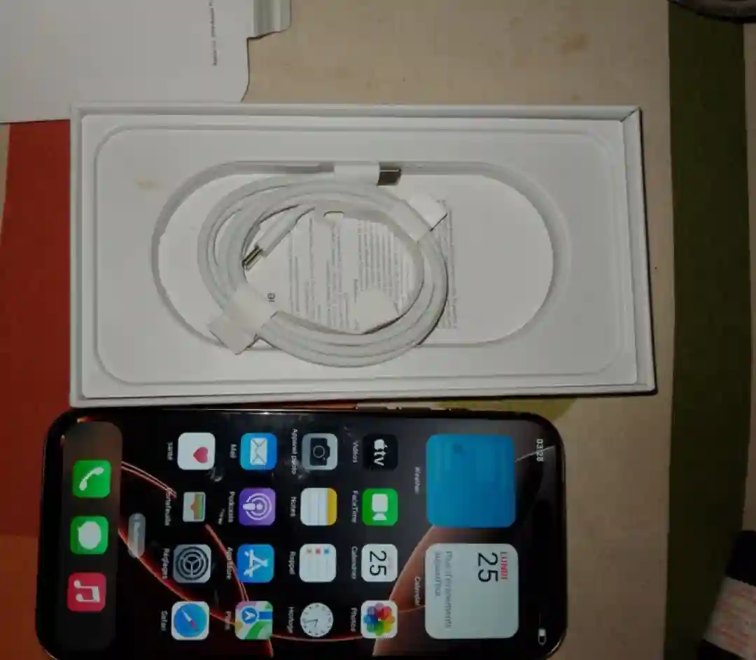 Iphone 16 pro max Original à La Marsa - Vue 2
