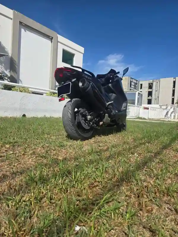 À Vendre Moto Yamaha Tmax 560 - Vue 1