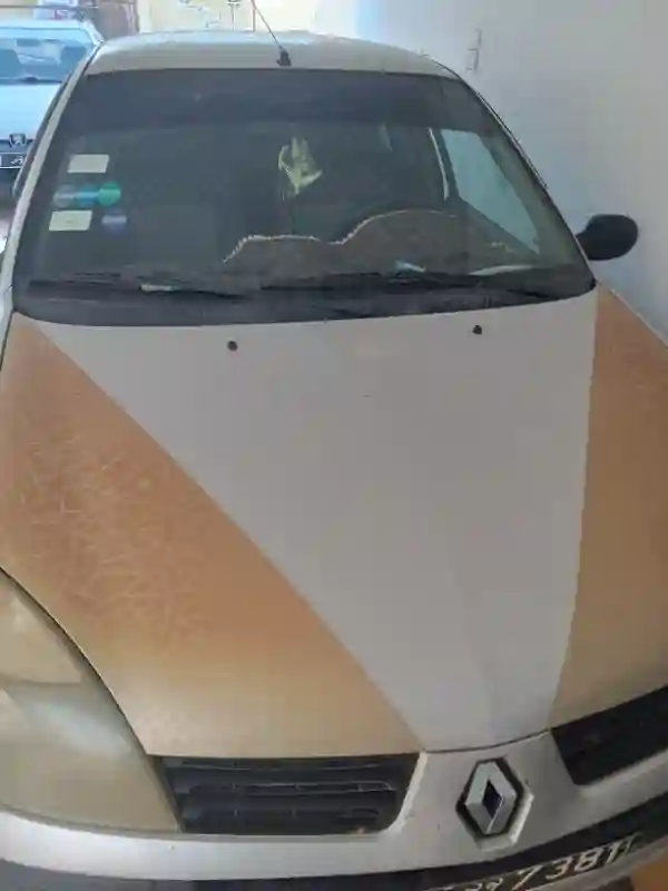 Renault Clio Essence 2005 - Vue 3