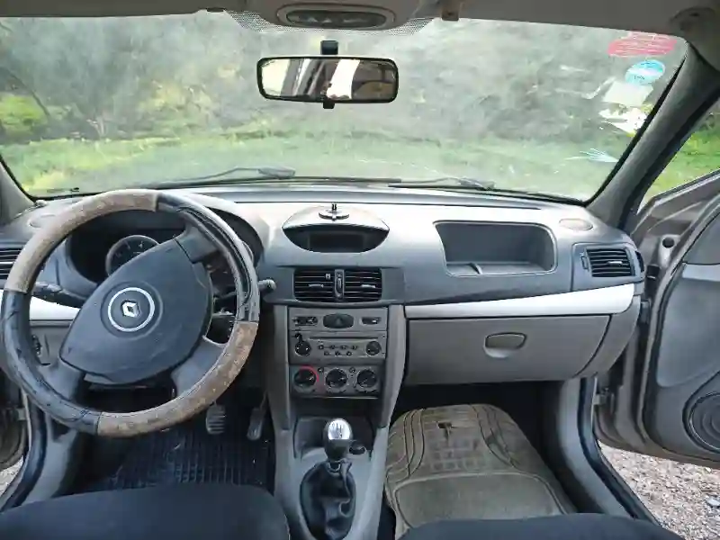 Symbole 2 Essence 2010 - Vue 2