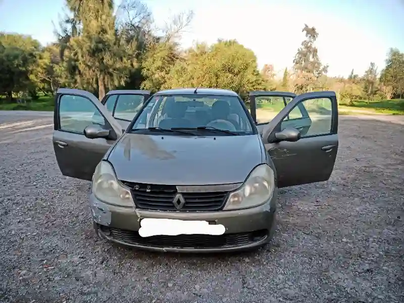 Symbole 2 Essence 2010 - Vue 4