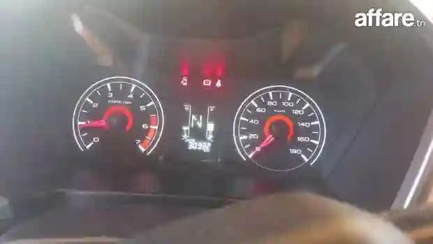 Mahindra KUV 100 K6 - Vue 4