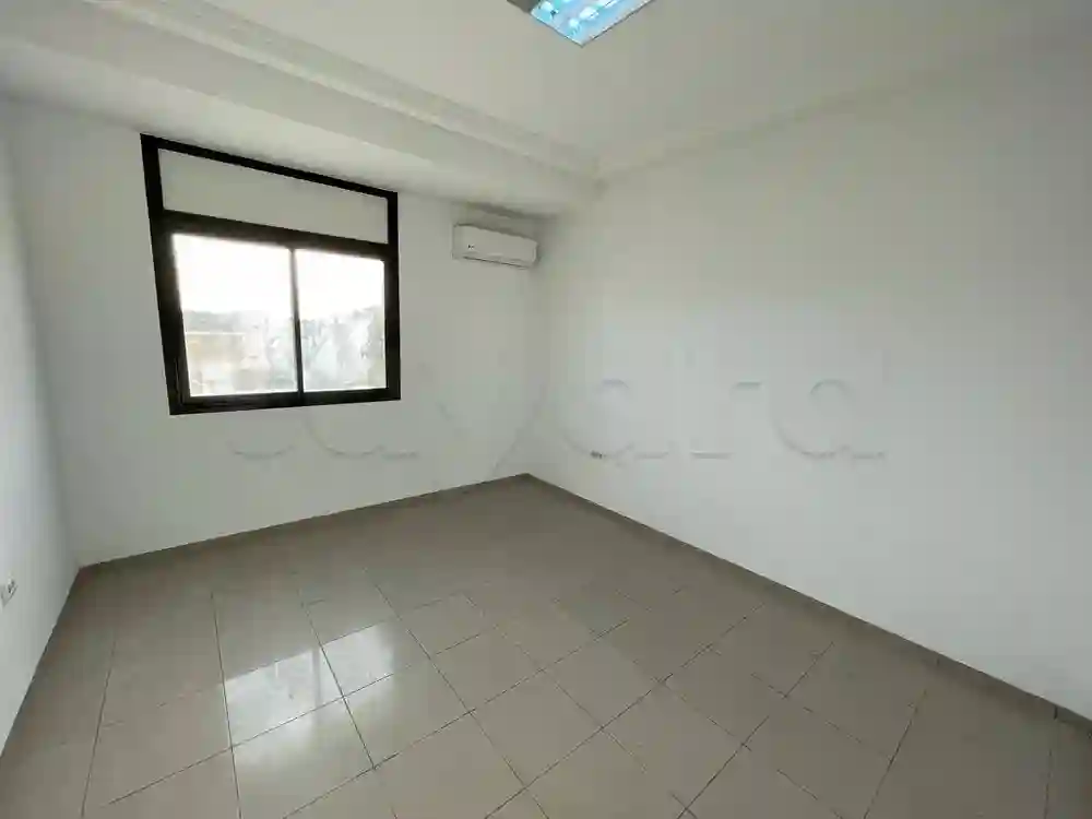 Bureau Hall+3 en Location - Vue 3