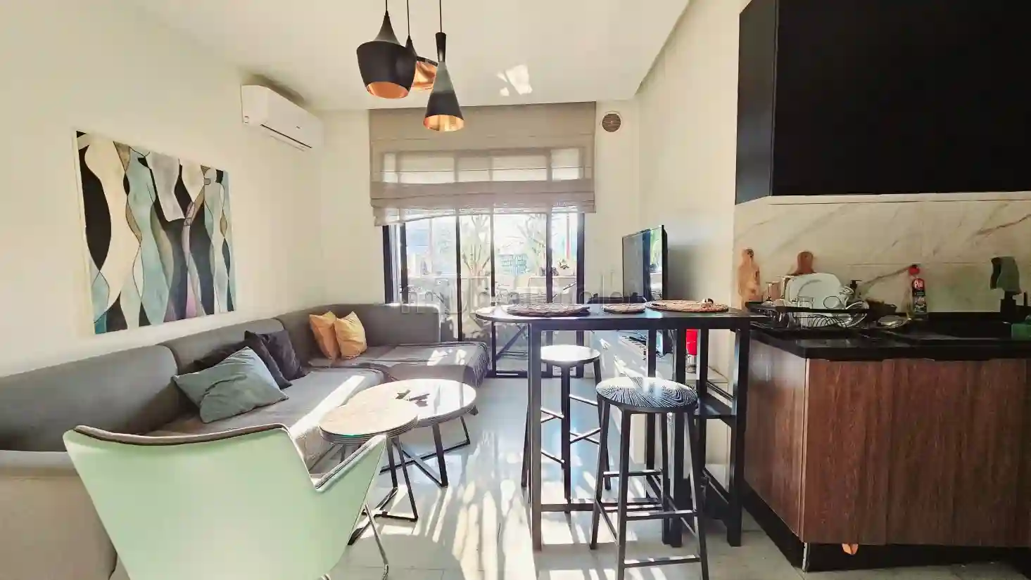 À Louer un S1 Richement Meublé - Vue 3