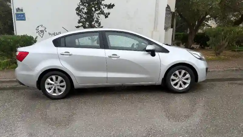Kia RIO Essence 2014 - Vue 1