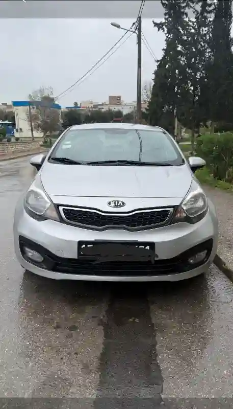 Kia RIO Essence 2014 - Vue 3