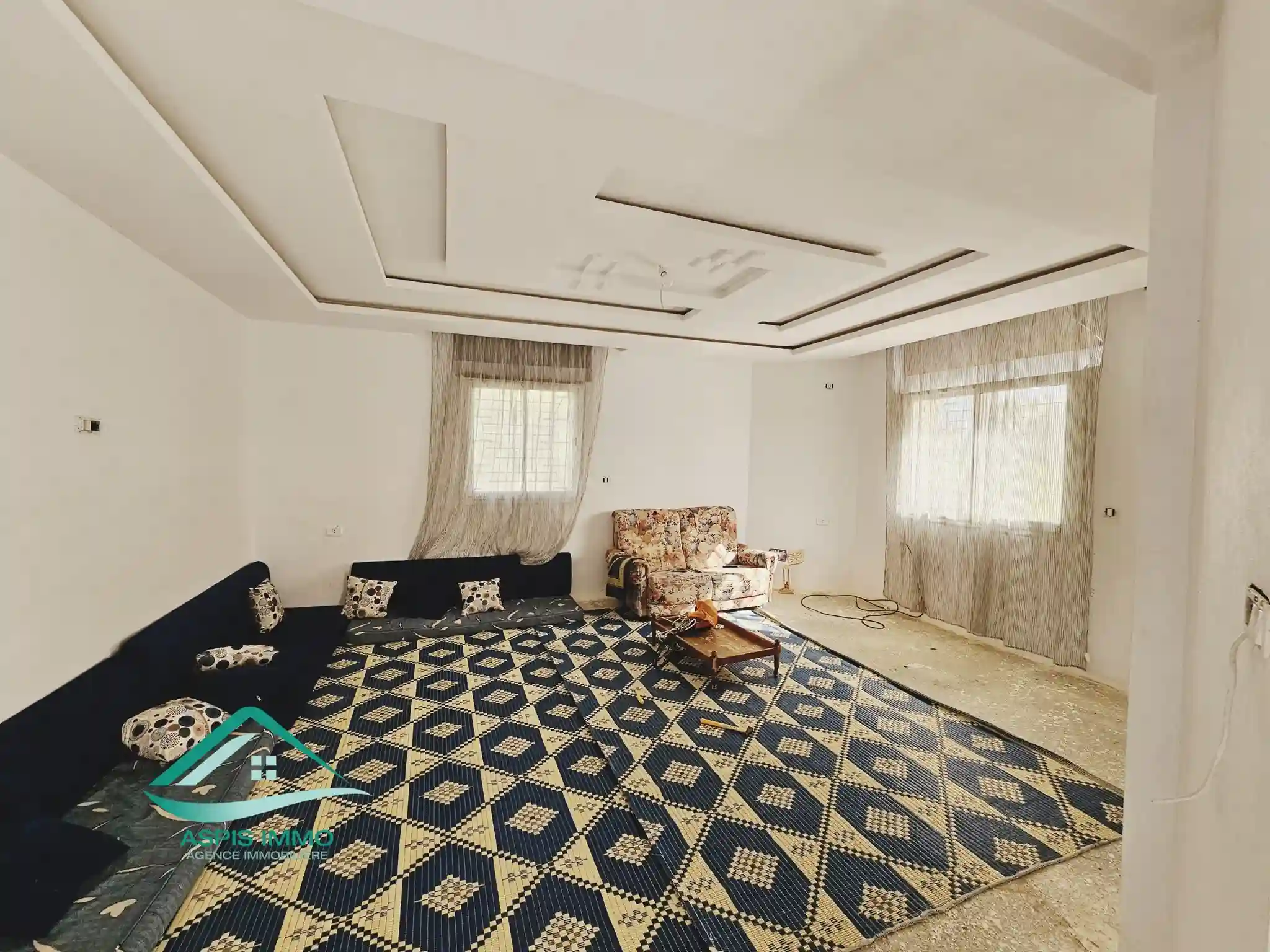 Maison 189 m2 Inachevée à Cité Mirdès 2 Kelibia à Kelibia - Vue 1