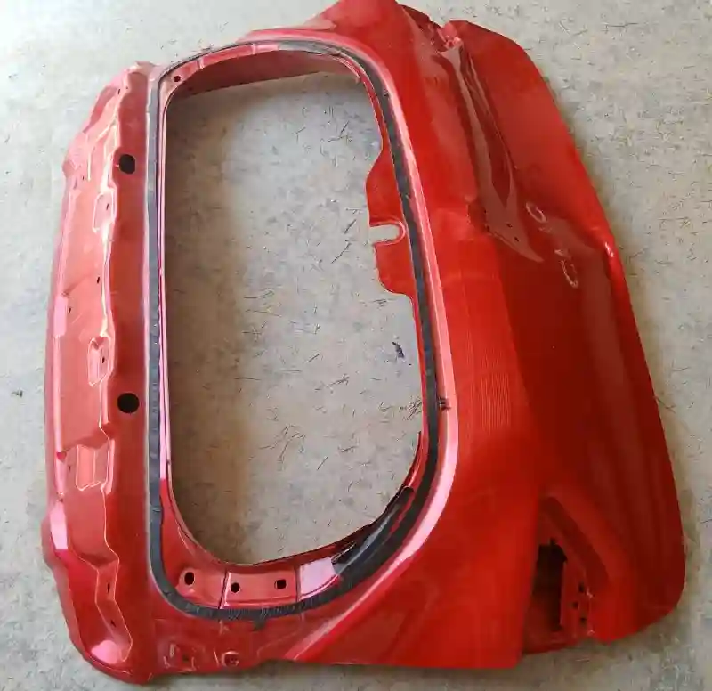 Porte Cofre Arrière Clio 4 - Vue 3