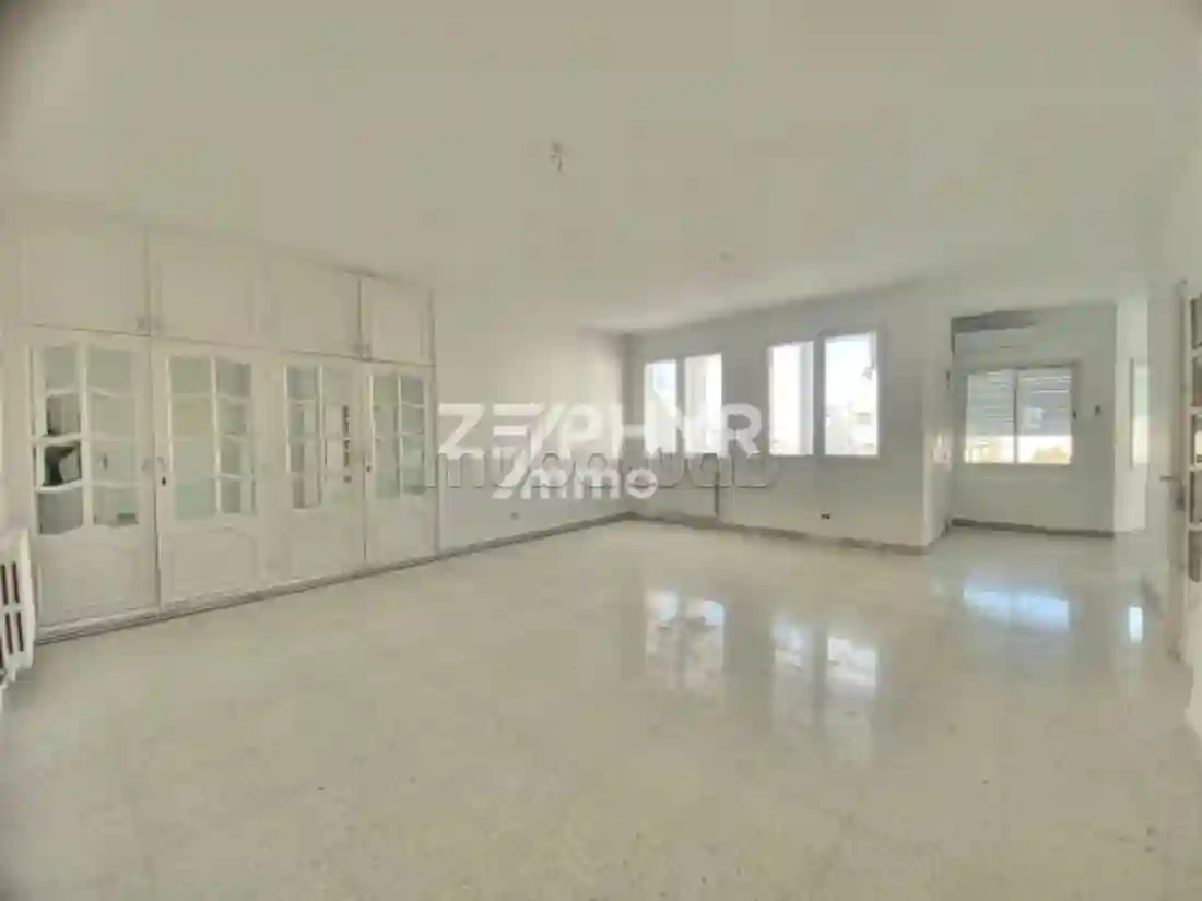 A Louer Appartement S3 à la Marsa Plage - Vue 3