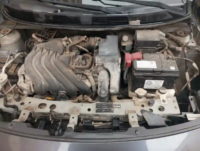 Nissan Sunny Essence 2015 - Vue 2