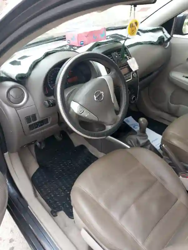 Nissan Sunny Essence 2015 - Vue 5