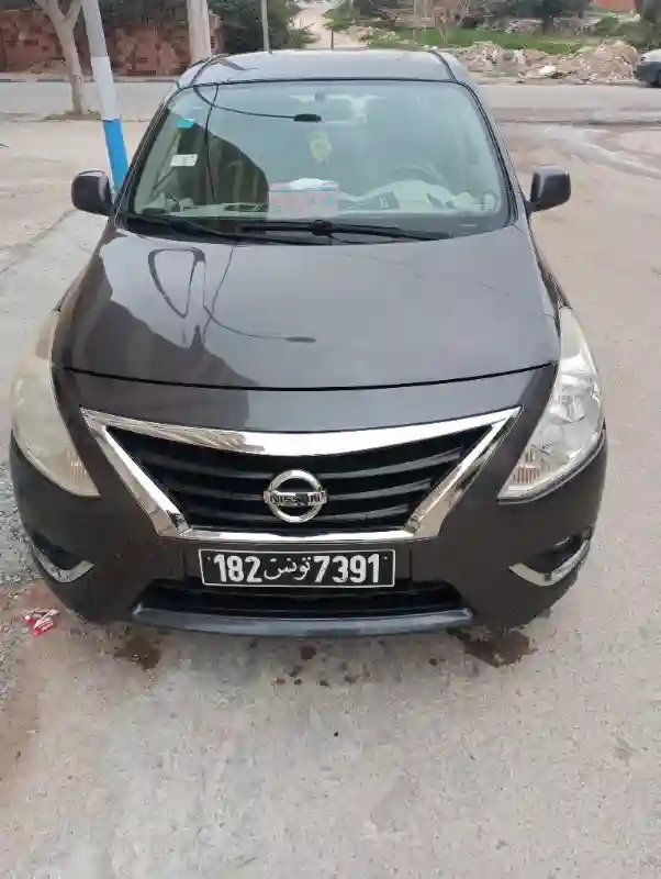 Nissan Sunny Essence 2015 - Vue 6