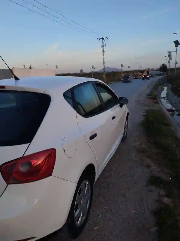 Seat Ibiza Essence 2012 - Vue 5