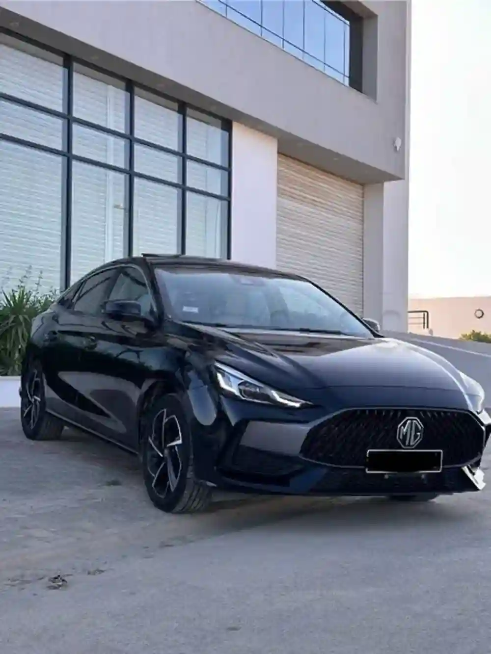 MG GT Line Sport 2024 - Vue 1
