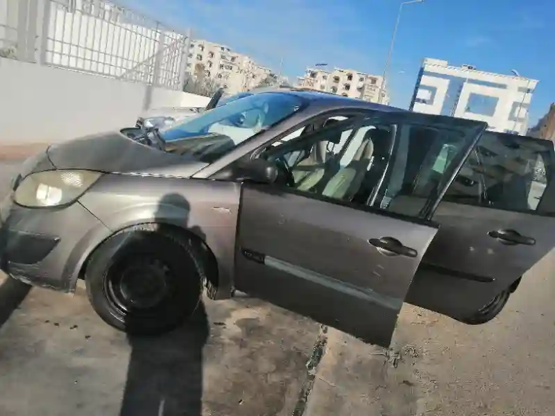 Renault Scenic Diesel 2005 - Vue 5