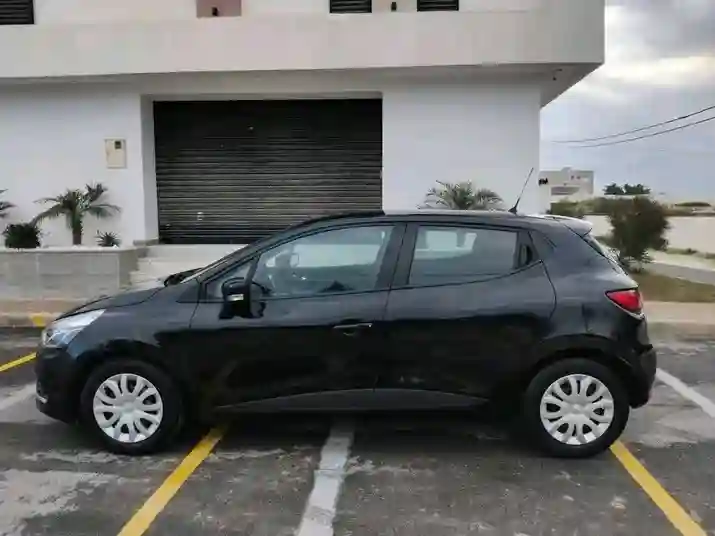 Renault Clio 4 Life Première Main Très Propre - Vue 8