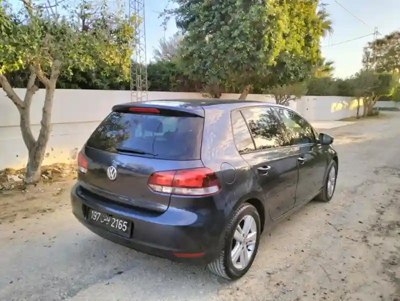 Volkswagen Golf 6 Essence 2012 - Vue 2