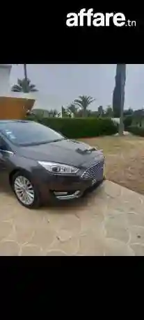 Ford Focus Titanium 1ère Main - Vue 3