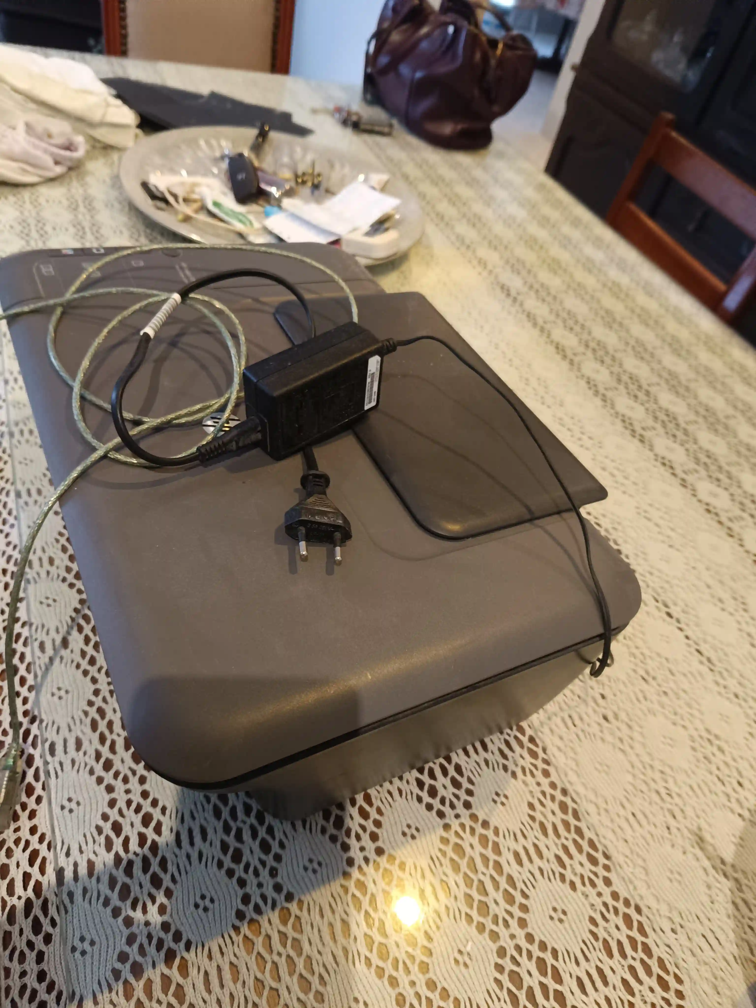 Imprimante hp Desk jet 1050a à Mnihla - Vue 1