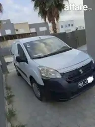 Voiture Partner à Vendre en Très bon État