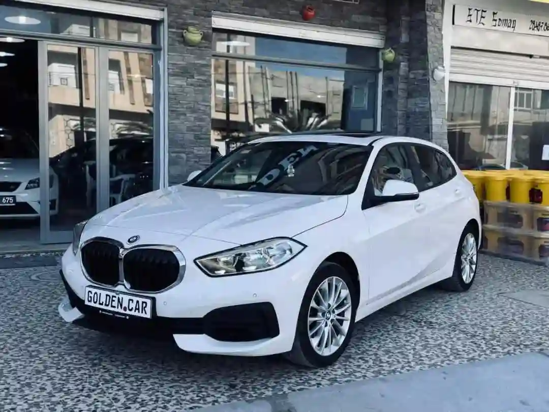 Bmw 116i Toit Panoramique - Vue 2