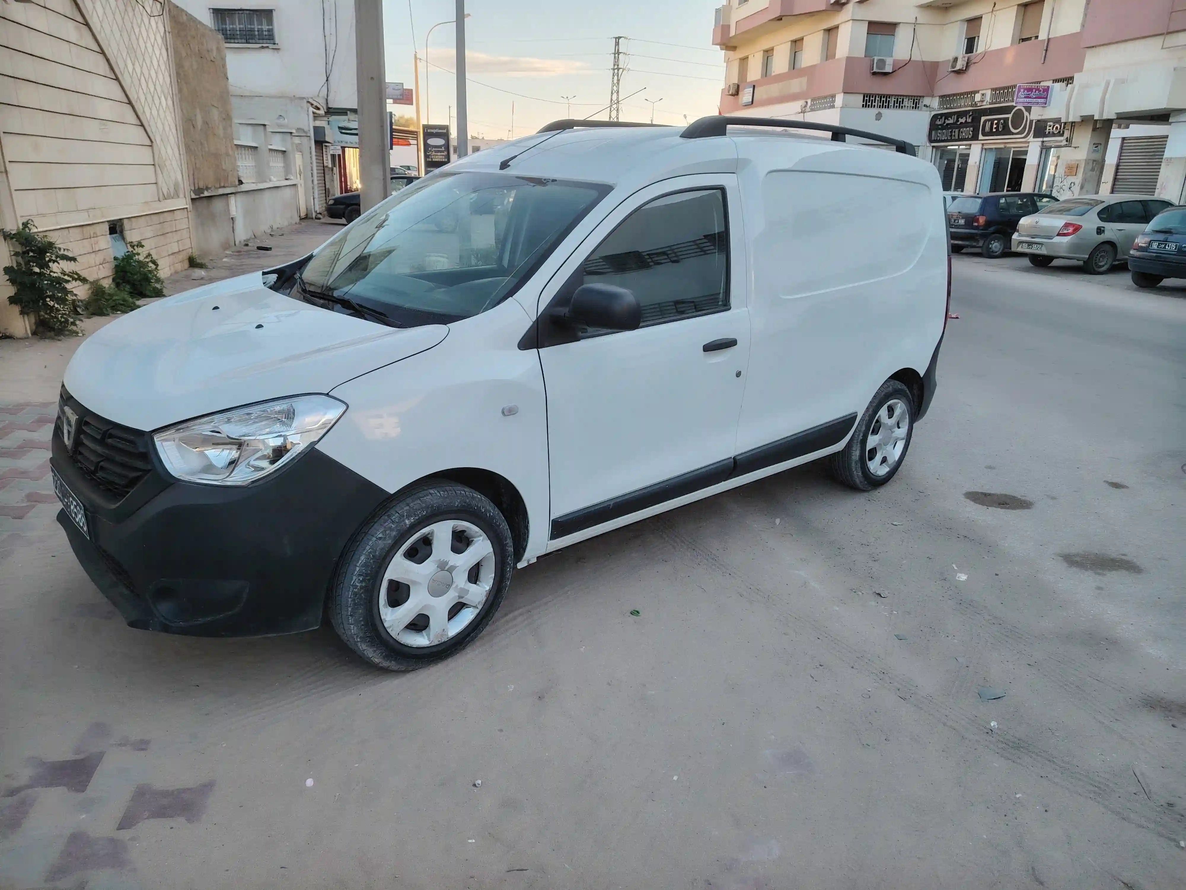 Dacia Dokker 1er Main à Sfax - Vue 4