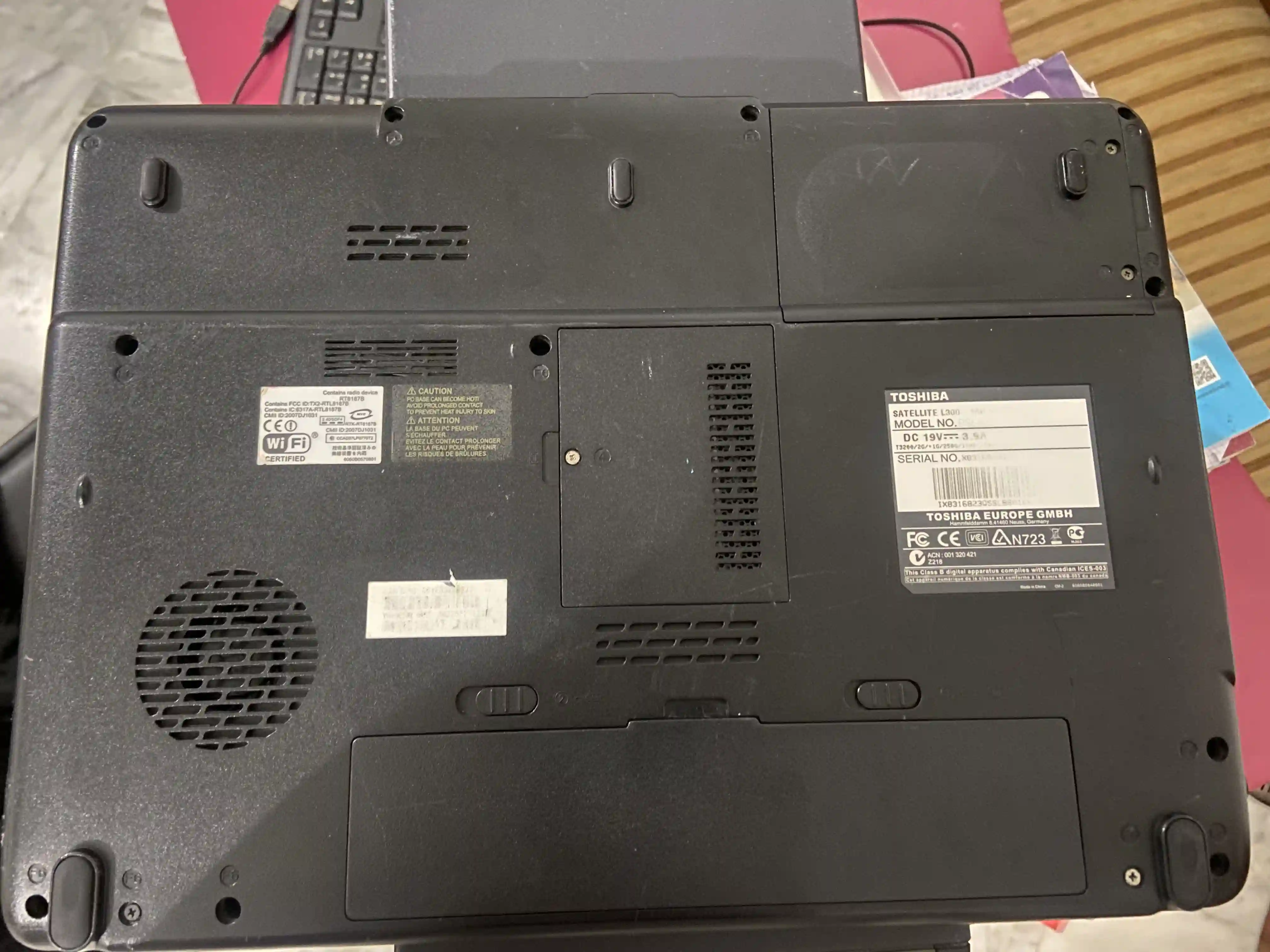 Ordinateur Portable Toshiba à Ariana Ville - Vue 2