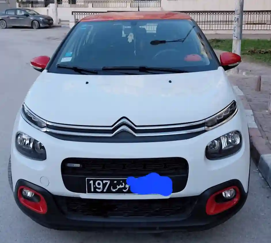 Une Belle Citroen c3 à Ain Zaghouan - Vue 1