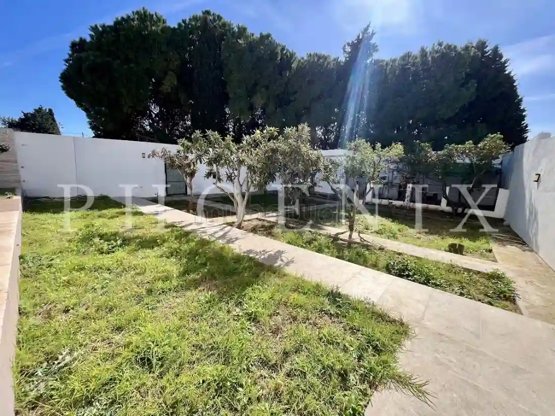 Villa S3 Neuve Avec Piscine à Carthage0