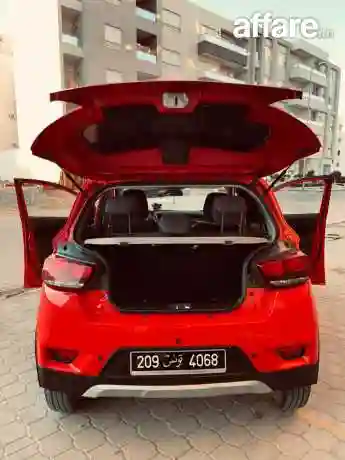 Mahindra Kuv100 k8 - Vue 10