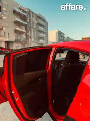 Mahindra Kuv100 k8 - Vue 4