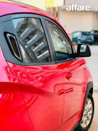 Mahindra Kuv100 k8 - Vue 8