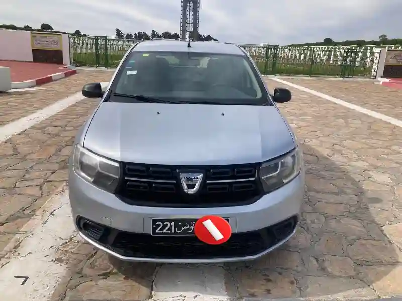 Dacia Sandero Essence 2021 - Vue 1
