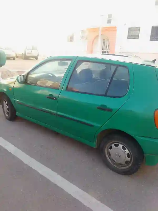 Volkswagen Polo Essence 1997 - Vue 9